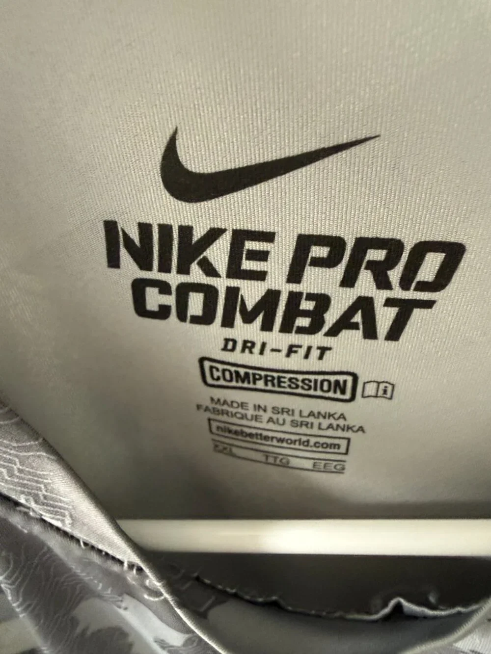 Mens NIKE PRO COMBAT Dri-Fit Compression XXL Camo SPORTS Short Sleeve